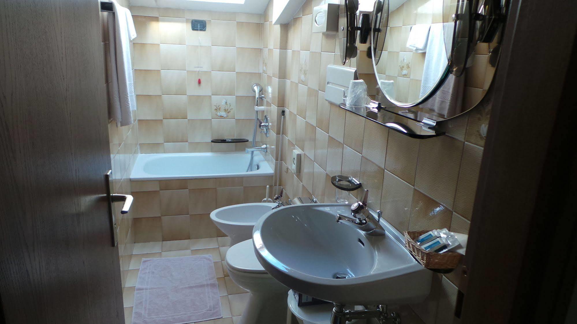 פרדאצו Albergo Antico מראה חיצוני תמונה