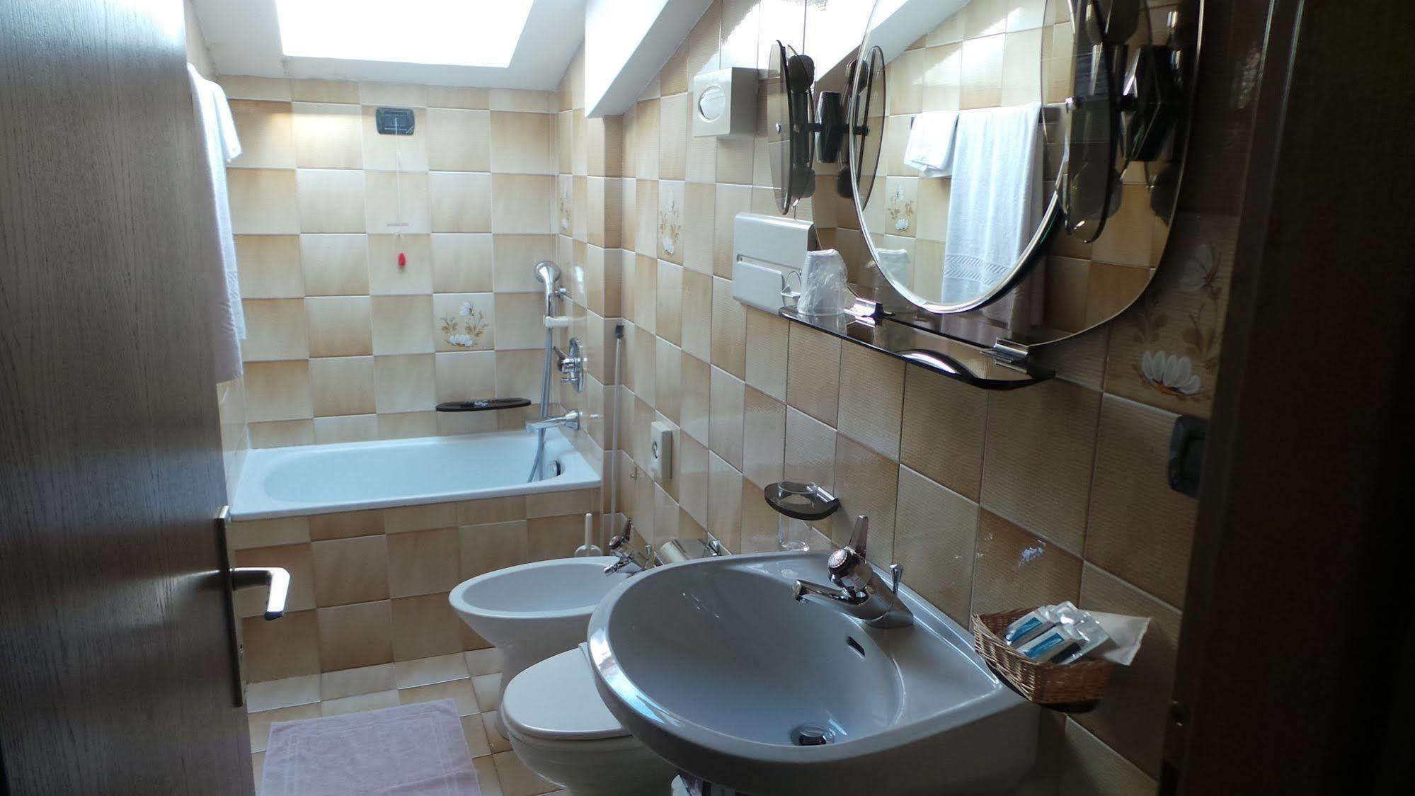פרדאצו Albergo Antico מראה חיצוני תמונה